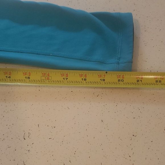 Lululemon Capris - Picture 13 of 13